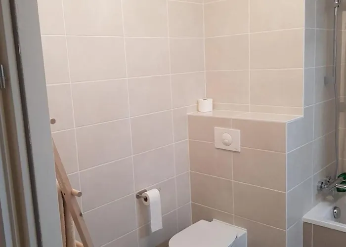 Cosy New Close To Airport, Un, Palexpo ! *